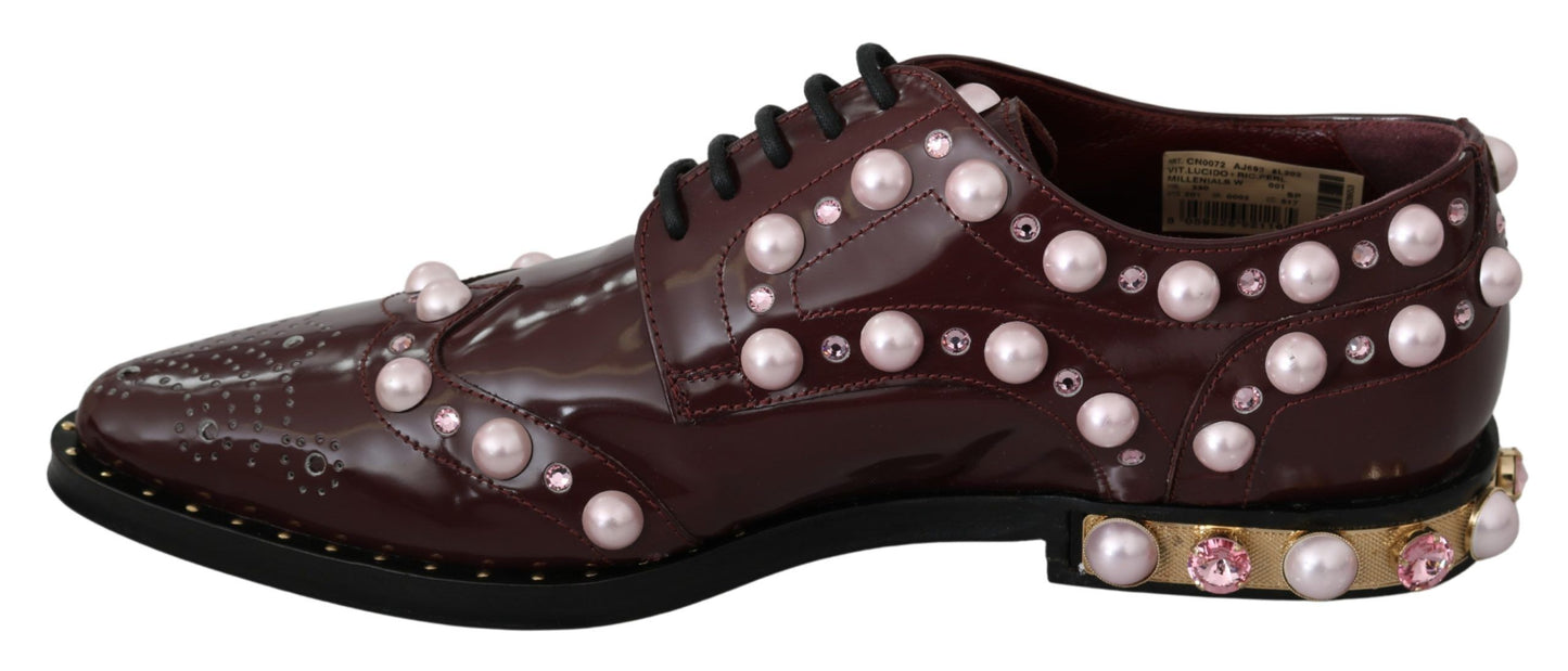 Chaussures habillées Dolce & Gabbana en cuir bordeaux et perles de cristal