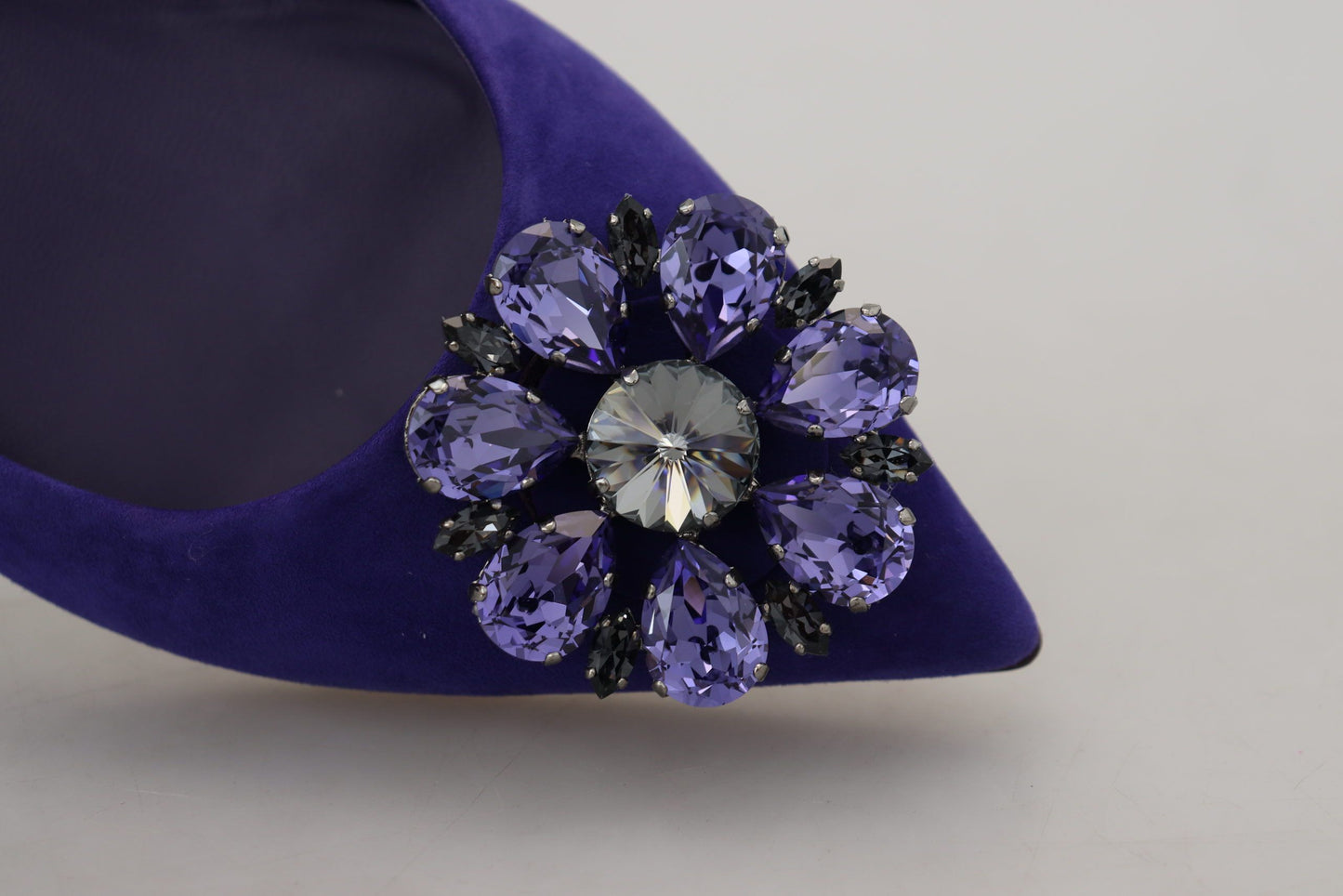 Mocassins plats Dolce & Gabbana en daim violet avec cristaux