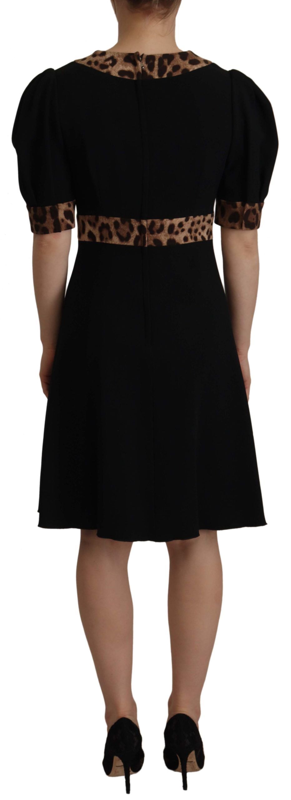 Robe trapèze noire à imprimé léopard Dolce & Gabbana, longueur genou