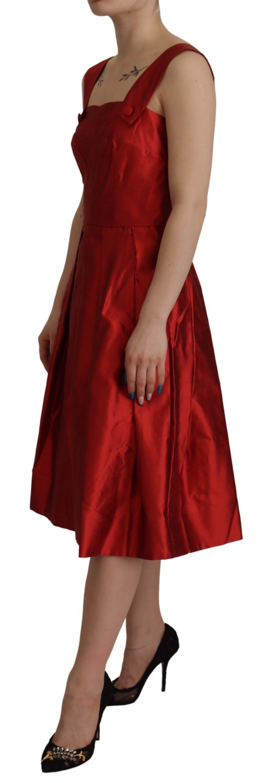 Robe trapèze plissée en satin de soie rouge Dolce & Gabbana