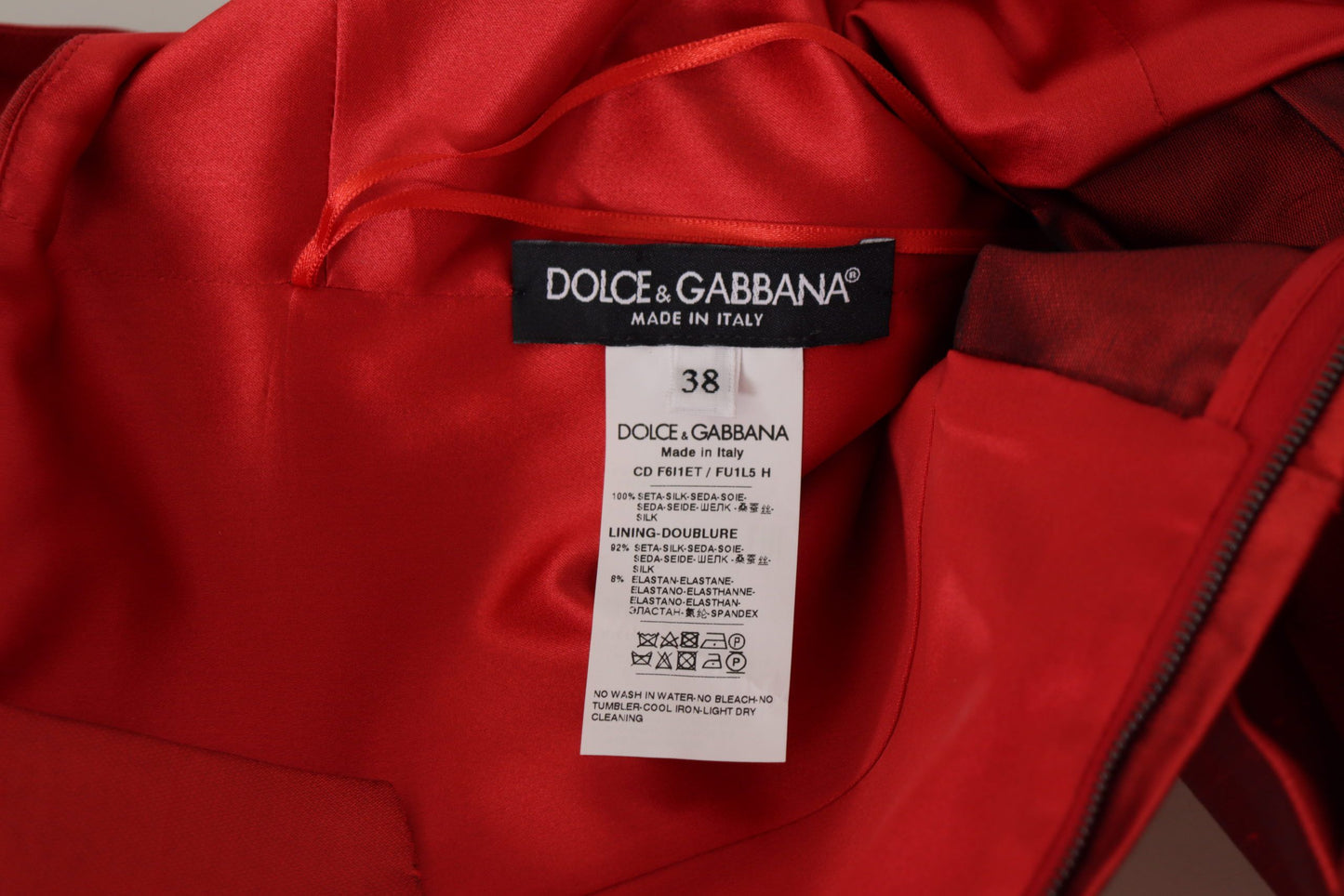 Robe trapèze plissée en satin de soie rouge Dolce & Gabbana