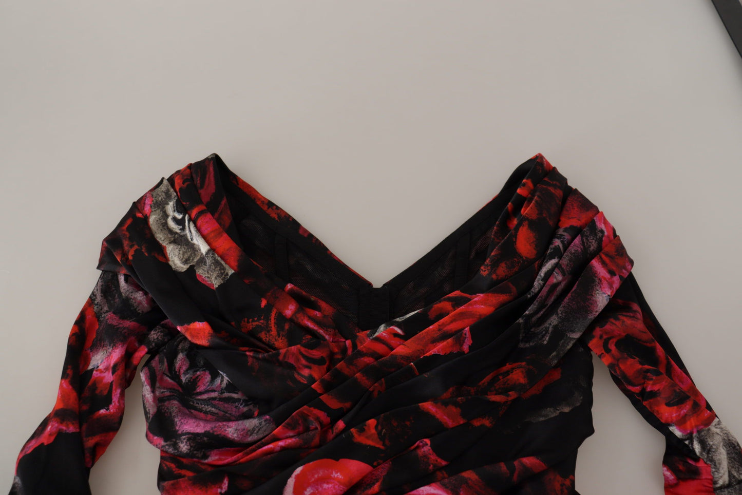 Dolce & Gabbana Schwarzes A-Linien-Etuikleid mit Blumenmuster und Rosen