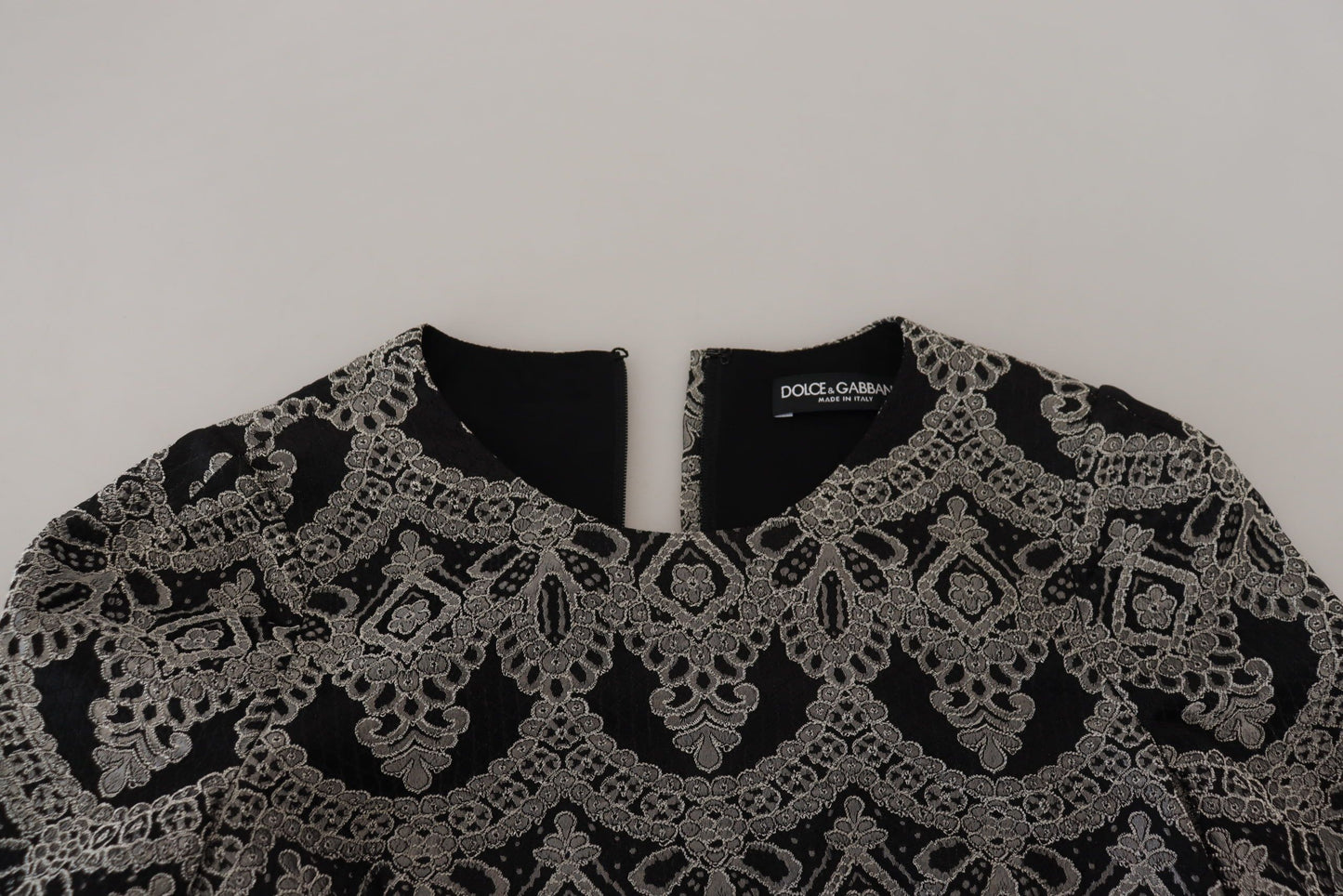 Dolce & Gabbana – Schwarz-graues, figurbetontes Jacquard-Etuikleid
