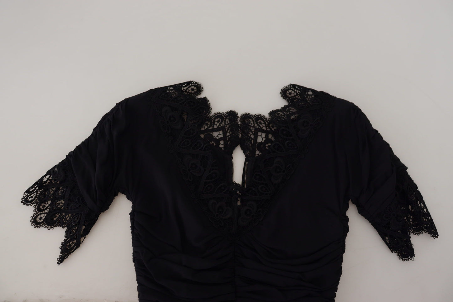 Robe fourreau mi-longue moulante en soie et dentelle noire Dolce & Gabbana