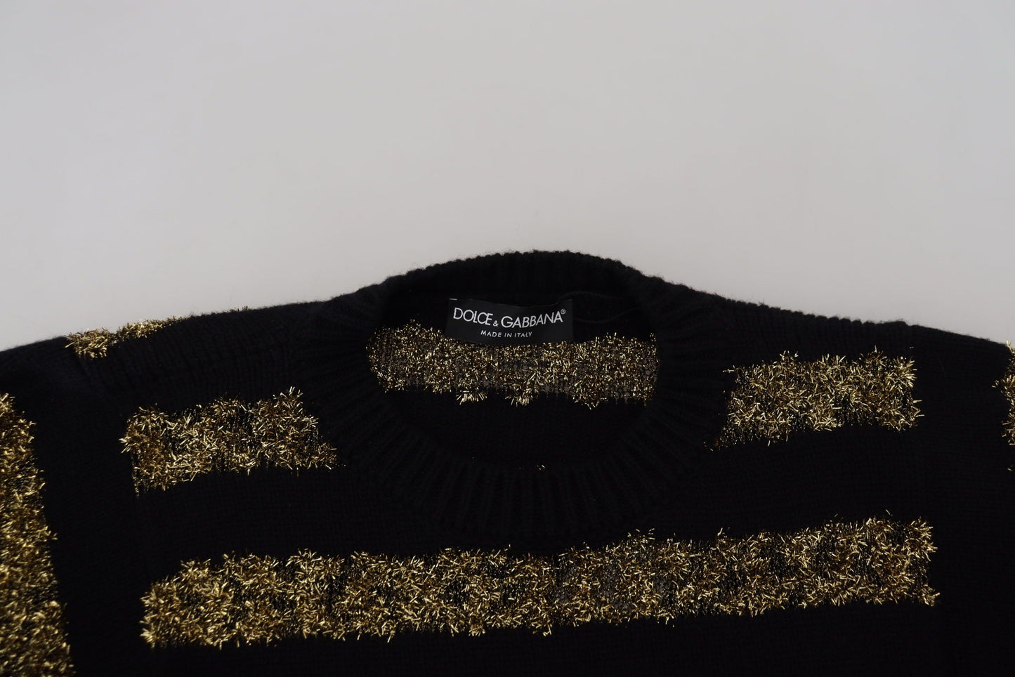 Pull en cachemire Dolce & Gabbana noir et or avec cristaux D&G