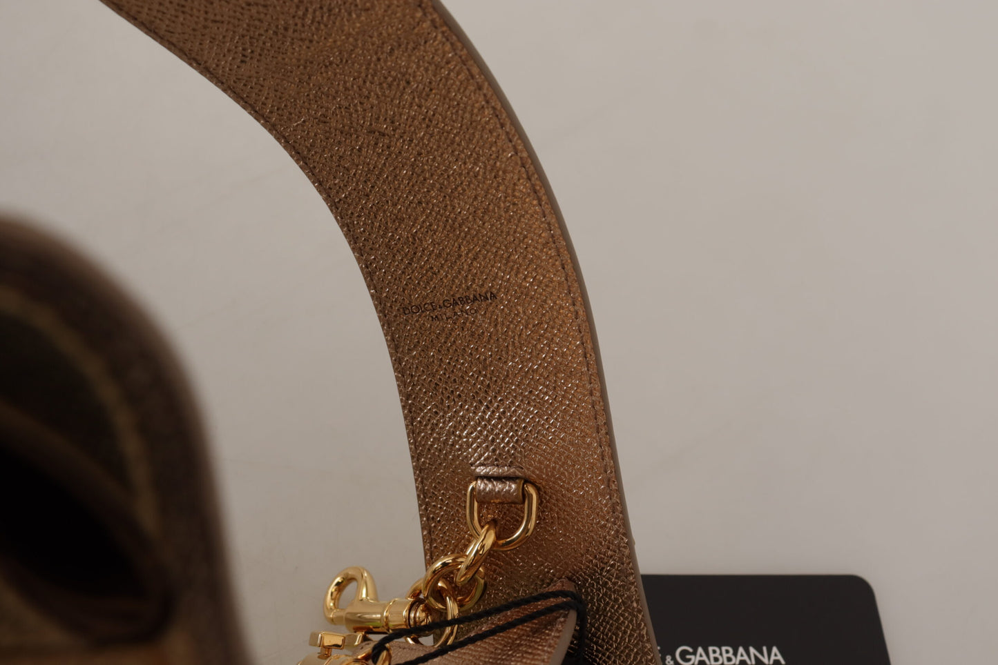 Sac à bandoulière Dolce & Gabbana en cuir doré avec patch LOVE
