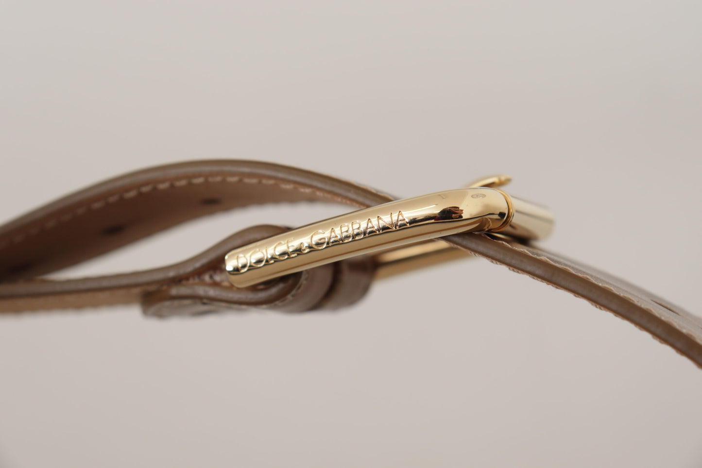 Ceinture Dolce & Gabbana en cuir de veau bronze avec boucle à la taille et logo doré