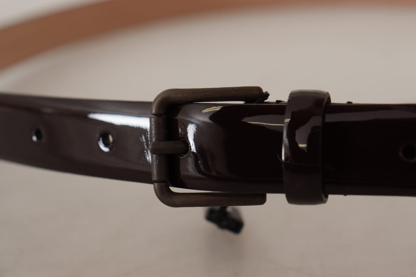 Ceinture en cuir verni noir avec boucle en métal et logo Dolce & Gabbana