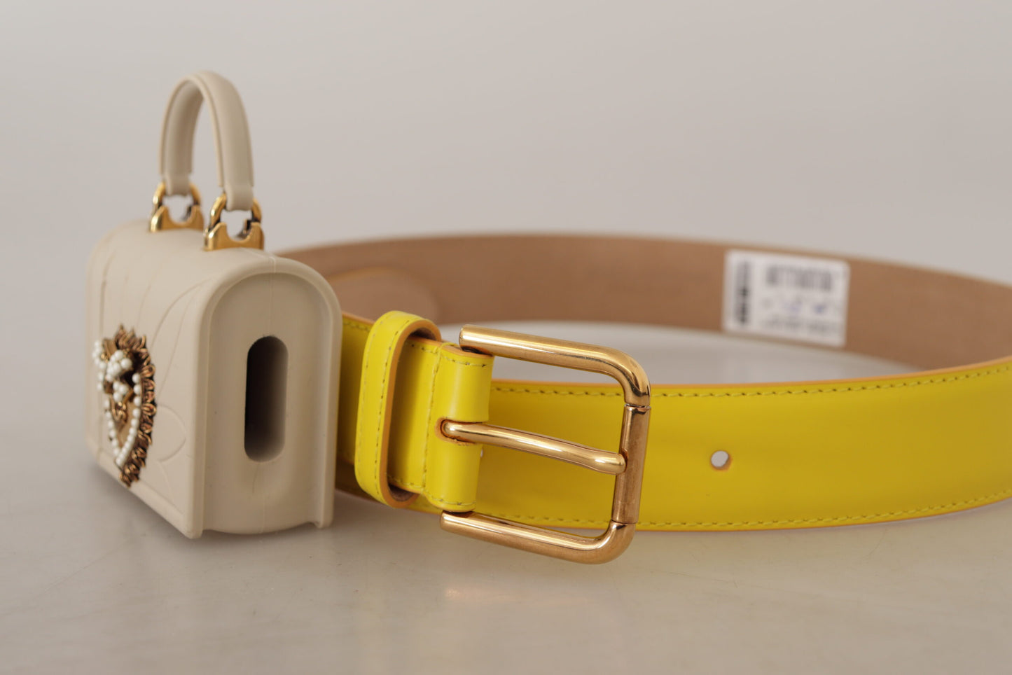 Dolce & Gabbana Sac micro-casque en cuir jaune Devotion Heart avec ceinture