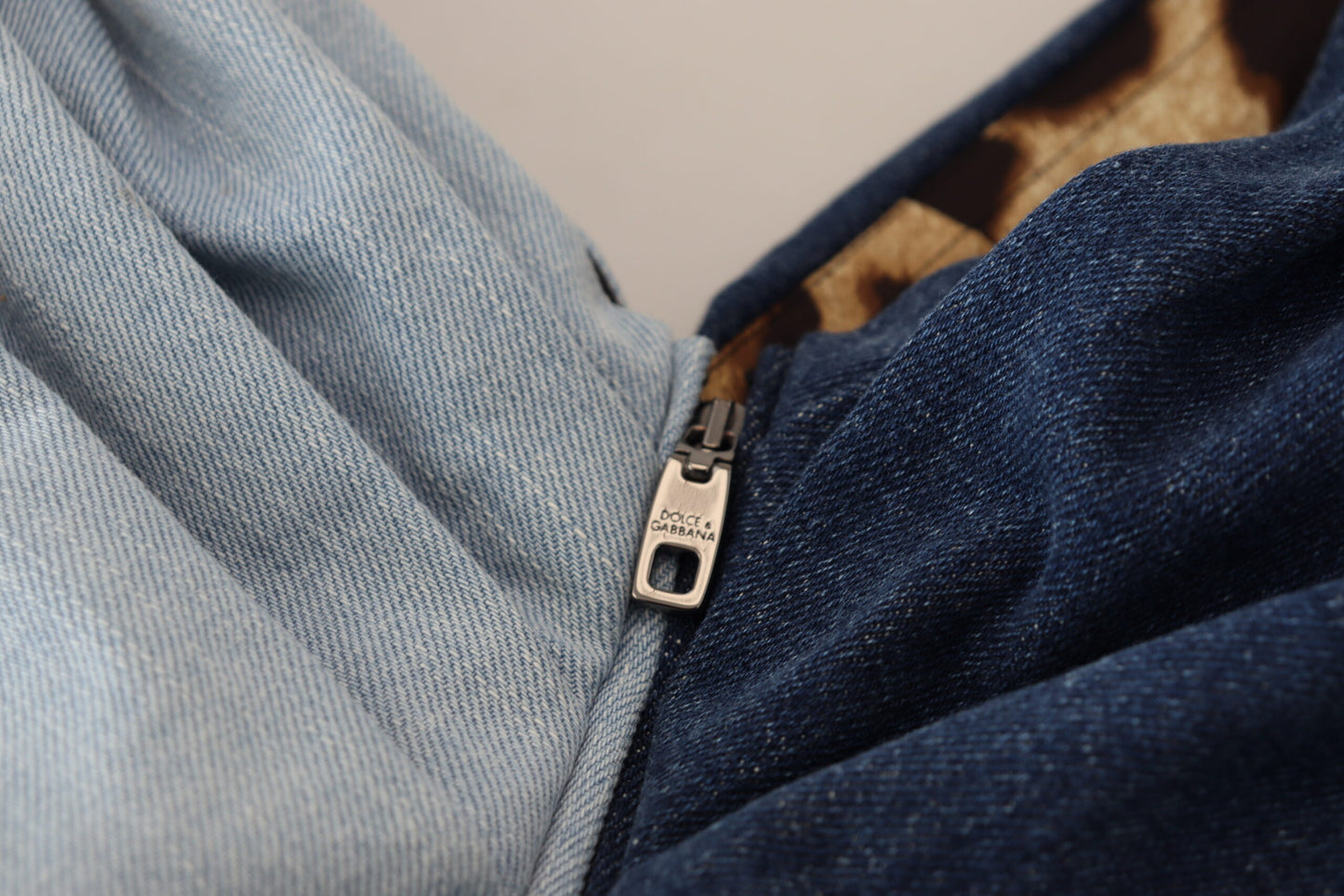 Dolce & Gabbana – Zweifarbiges blaues Patchwork-Minikleid aus Denim