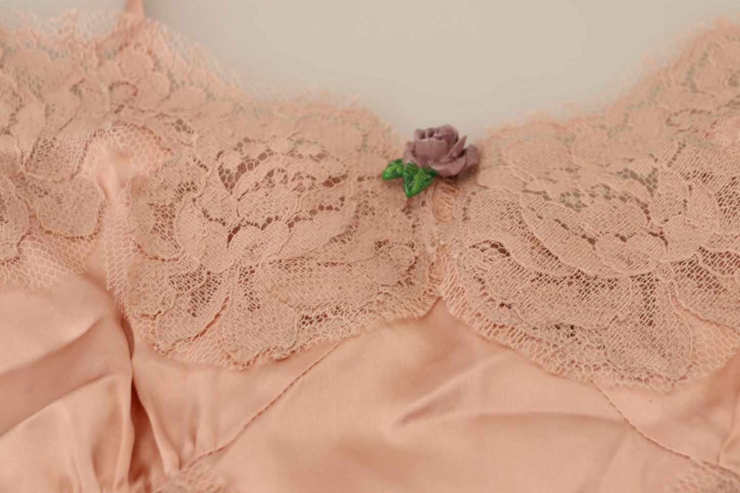 Débardeur Dolce & Gabbana en satin rose et dentelle à imprimé roses