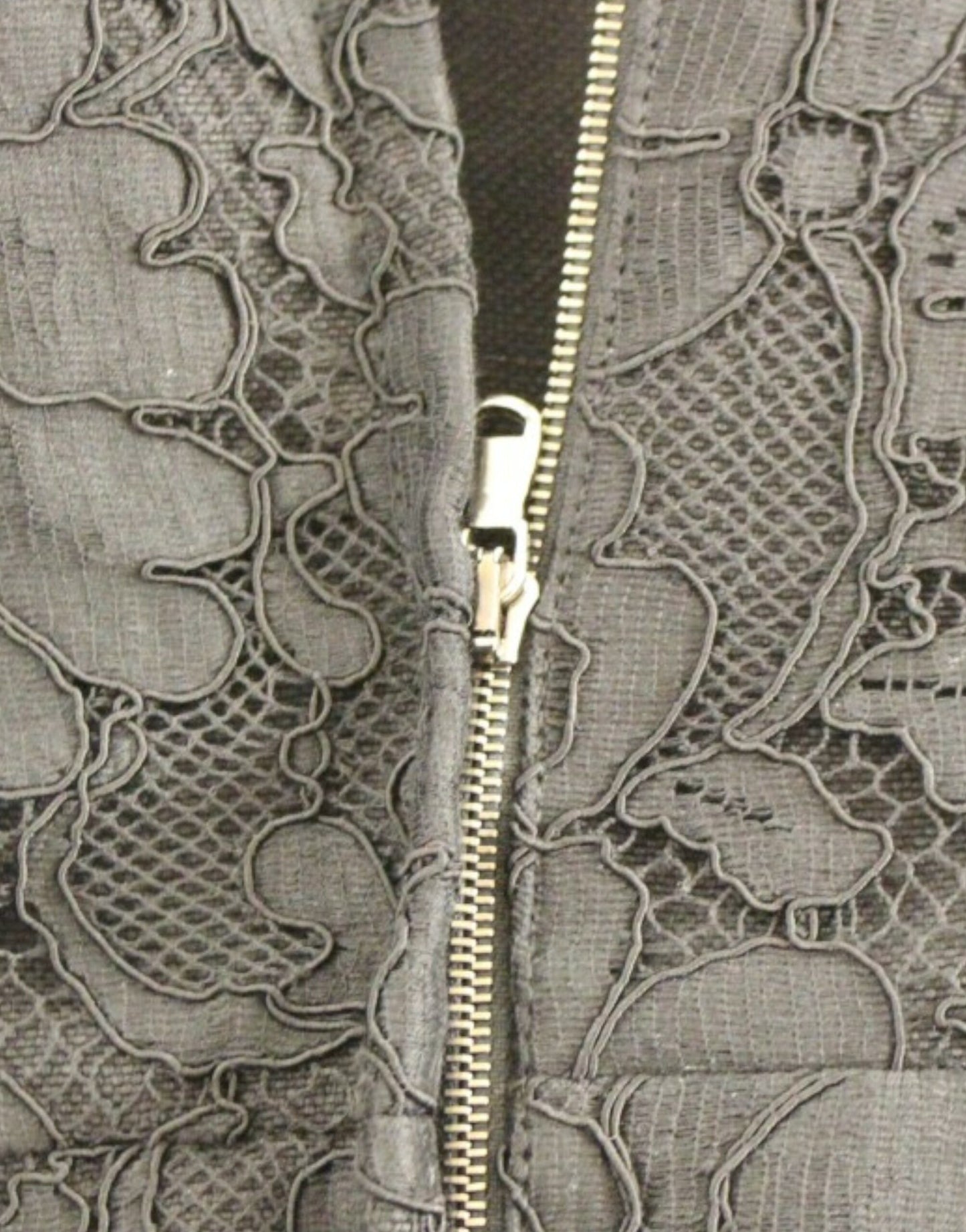 Robe de défilé Sicile en dentelle florale noire Dolce & Gabbana