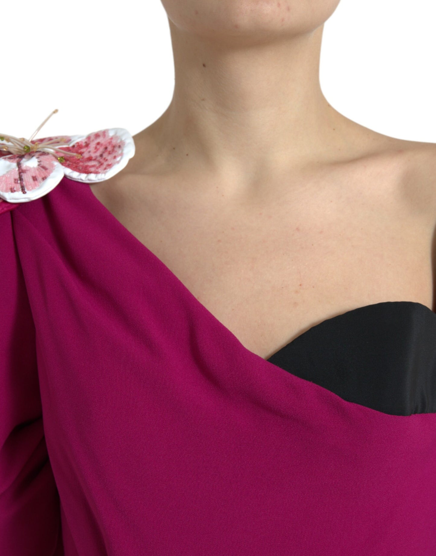 Dolce & Gabbana – Lilafarbenes One-Shoulder-Kleid mit Blumenverzierung