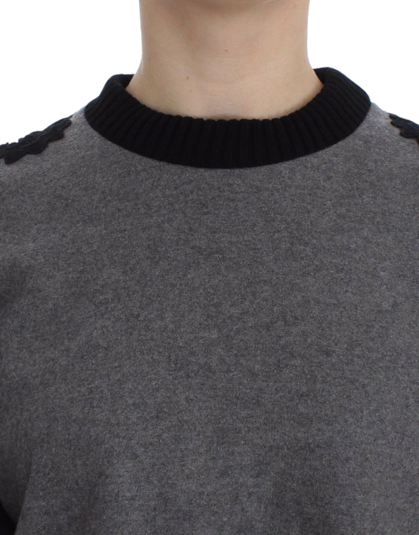 Pull Dolce & Gabbana en laine et cachemire gris et noir avec dentelle