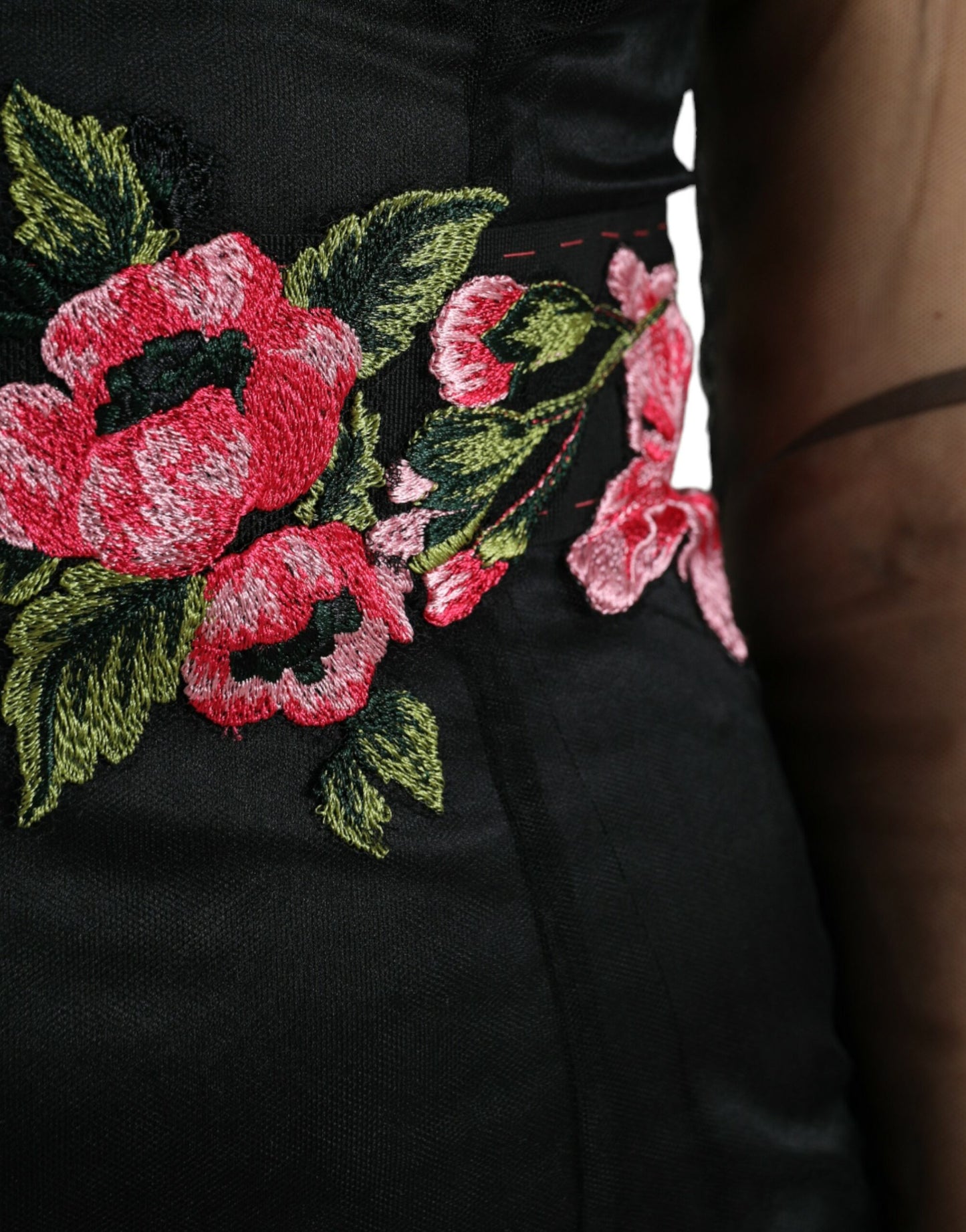 Robe longue en tulle et maille brodée de fleurs noires Dolce & Gabbana