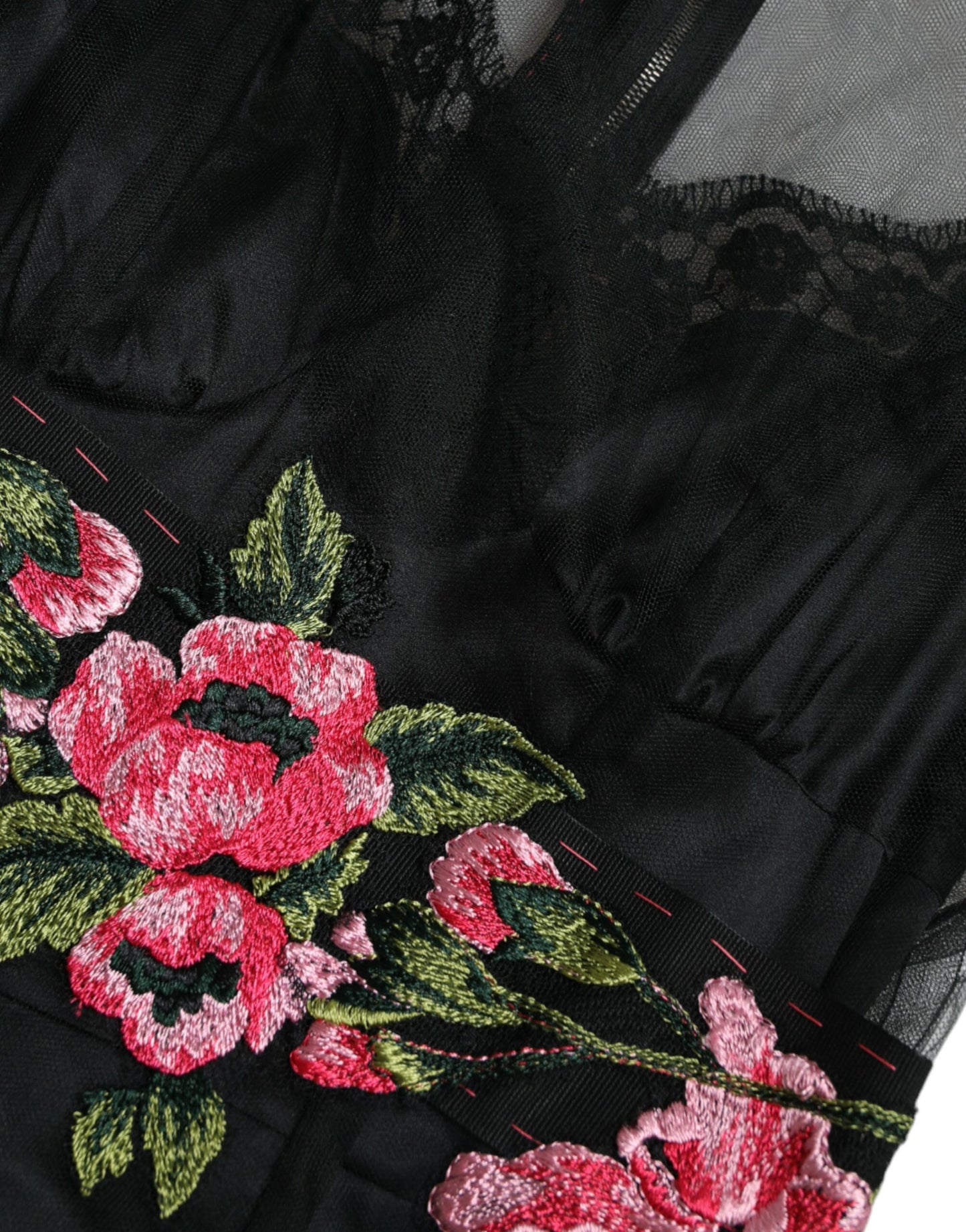 Robe longue en tulle et maille brodée de fleurs noires Dolce & Gabbana