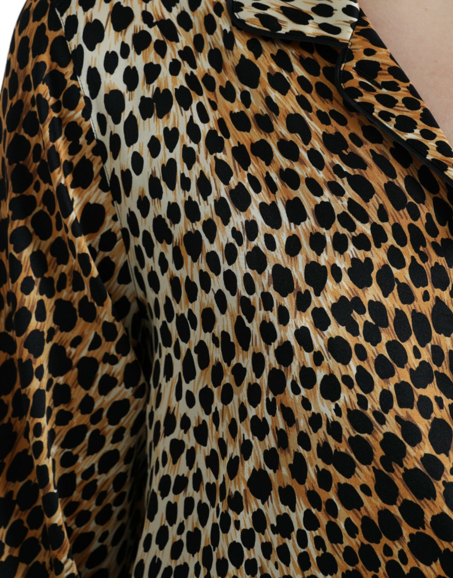 Dolce & Gabbana – Braunes Blusenoberteil mit langen Ärmeln und Leopardenmuster