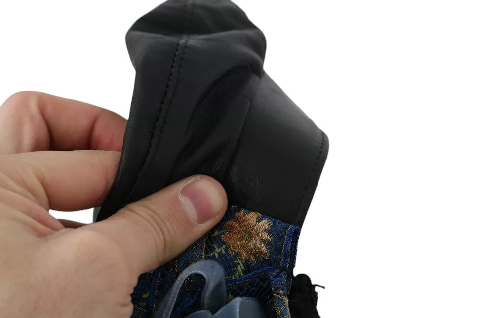 Casquette de violon Dolce & Gabbana en cuir noir et perles de cristal avec ruban doré