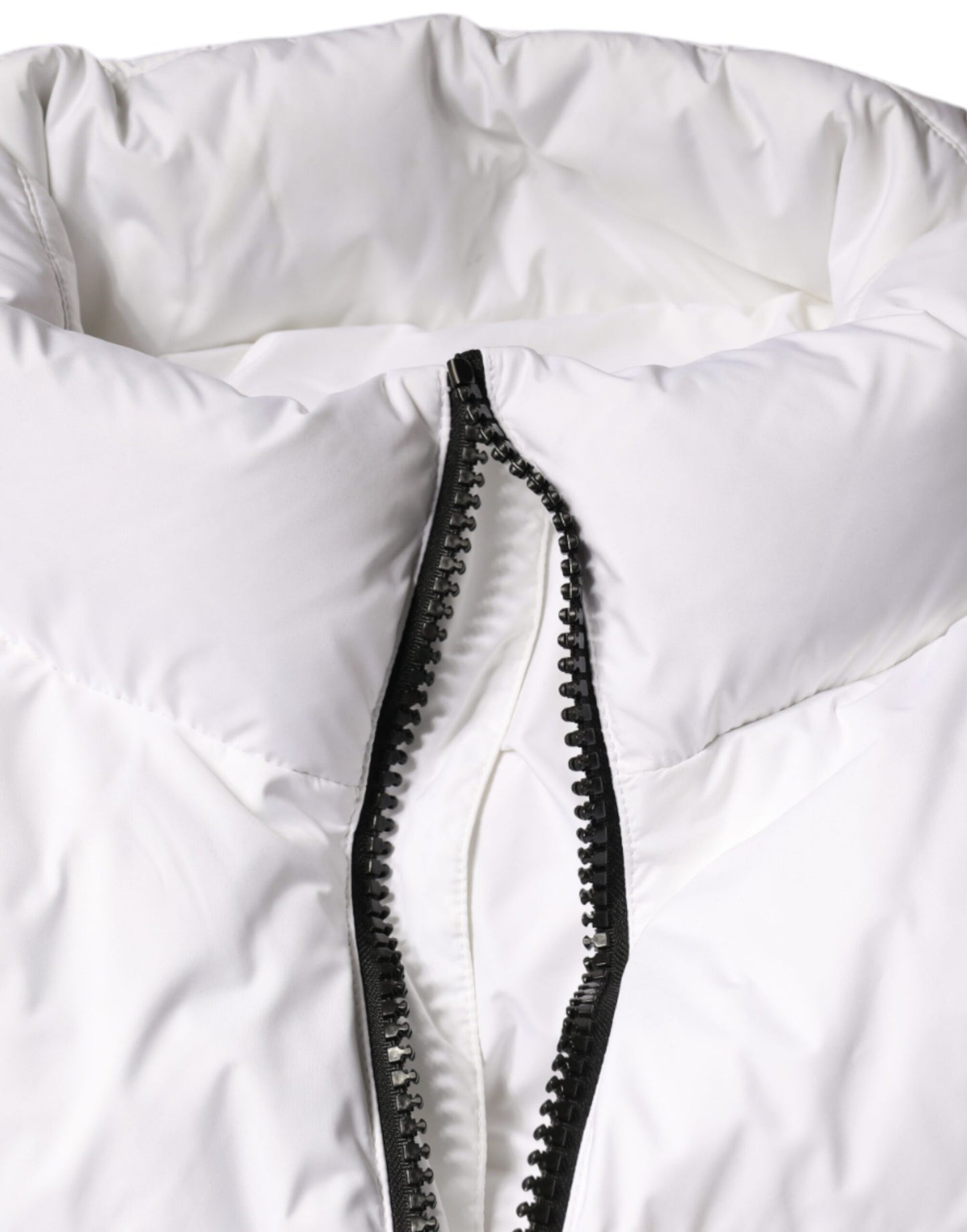 Dolce & Gabbana – Weiße Puffer-Steppjacke mit durchgehendem Reißverschluss