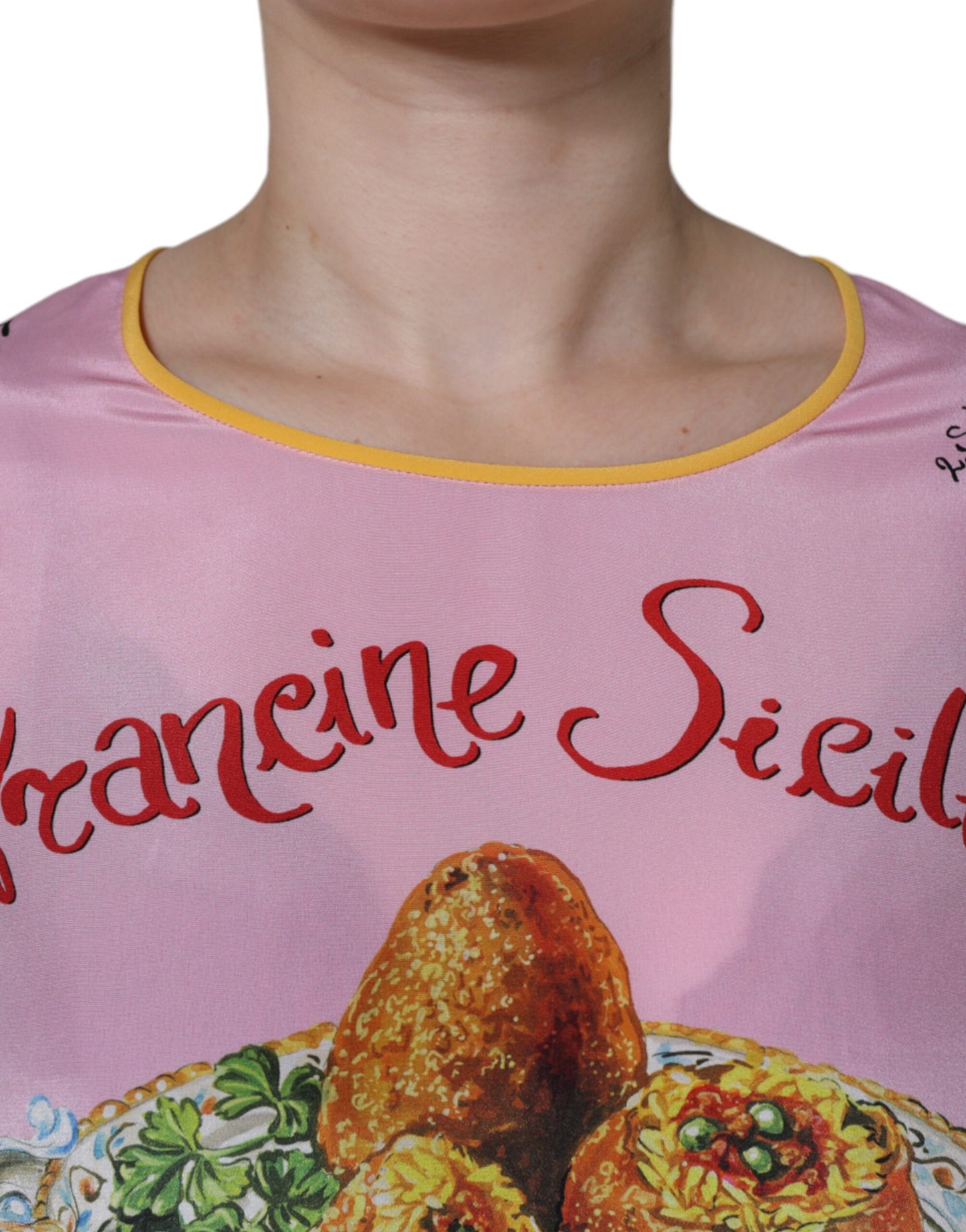 Haut à manches courtes en soie rose à imprimé Araneine Siciliana de Dolce & Gabbana