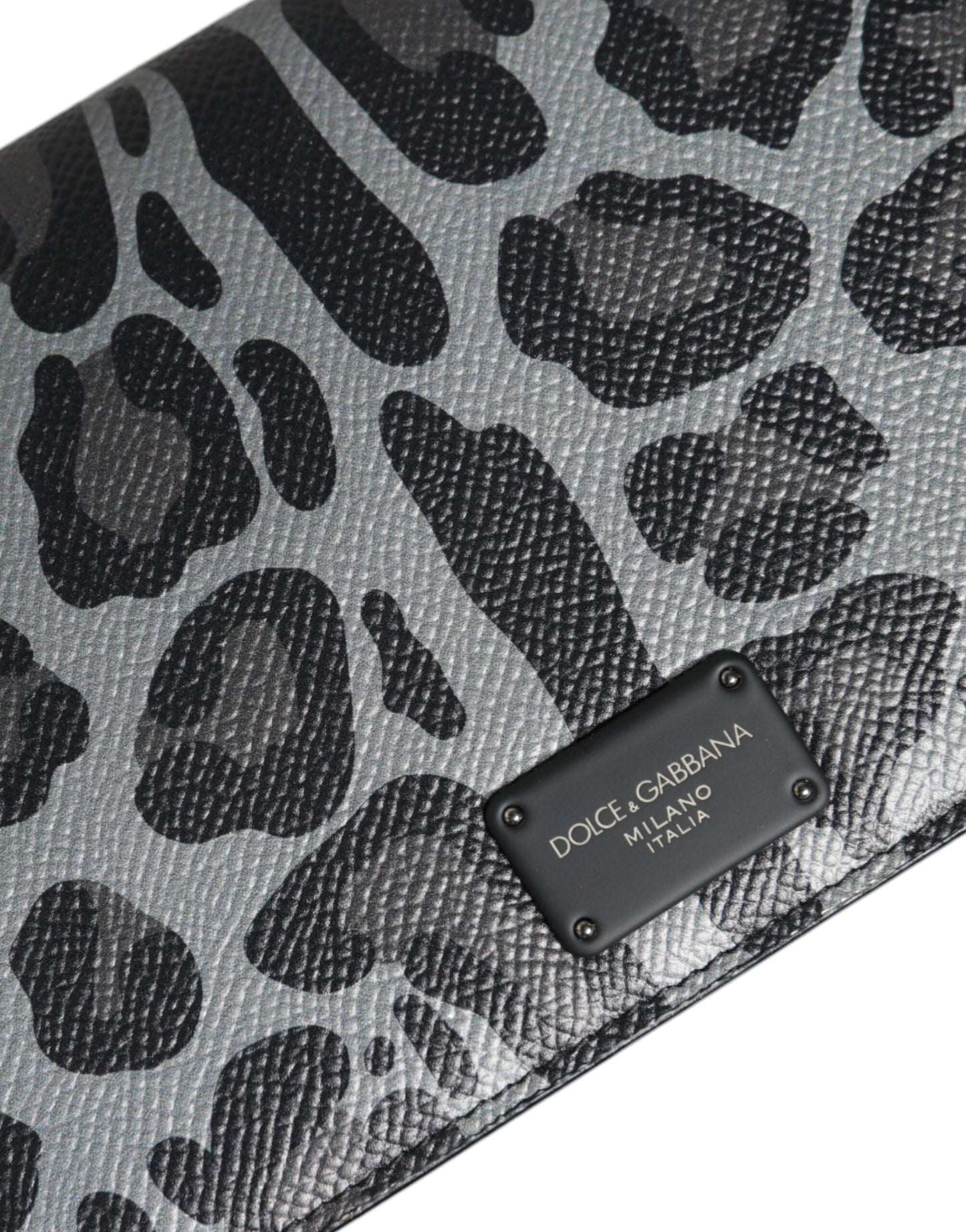 Sac bandoulière Dolce & Gabbana en cuir léopard noir et gris avec deux volets et fentes pour cartes
