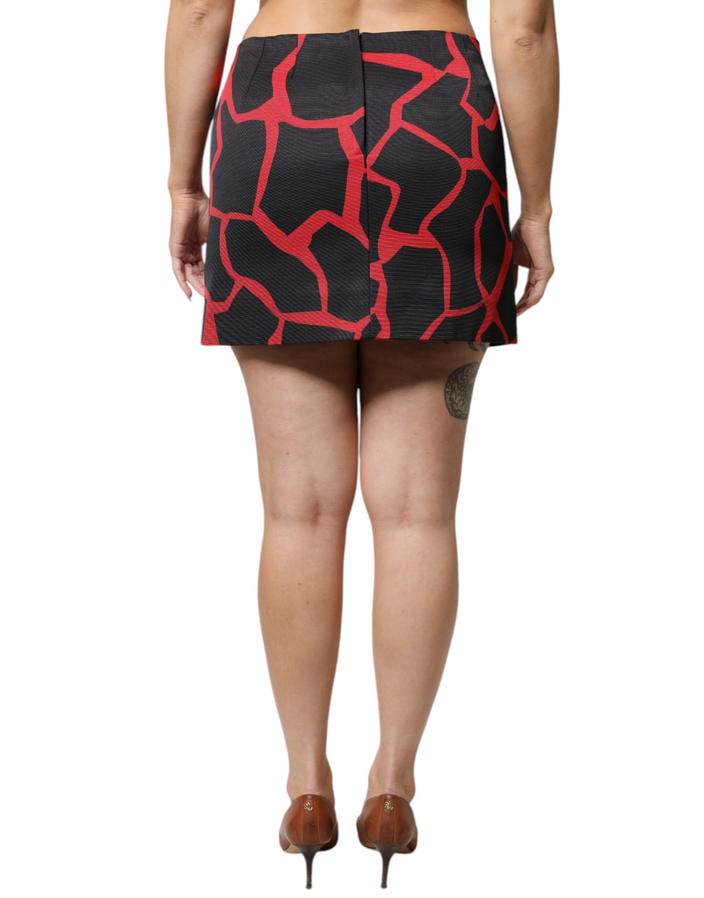 Mini-jupe trapèze taille moyenne à imprimé abstrait noir et rouge Dolce & Gabbana