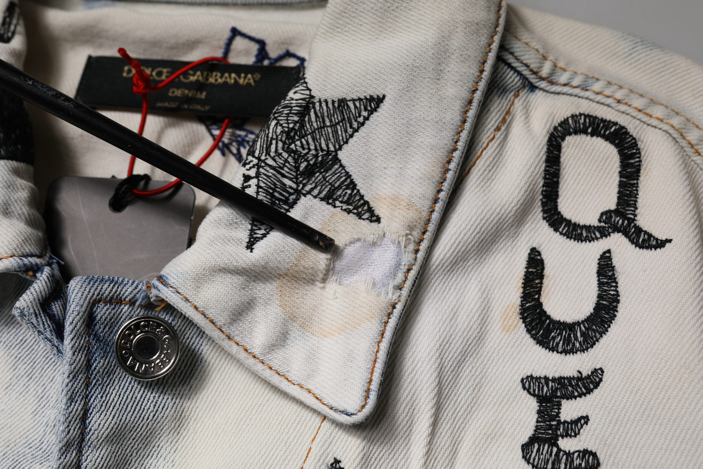 Veste en jean boutonnée bleu clair à motif graffiti Dolce & Gabbana