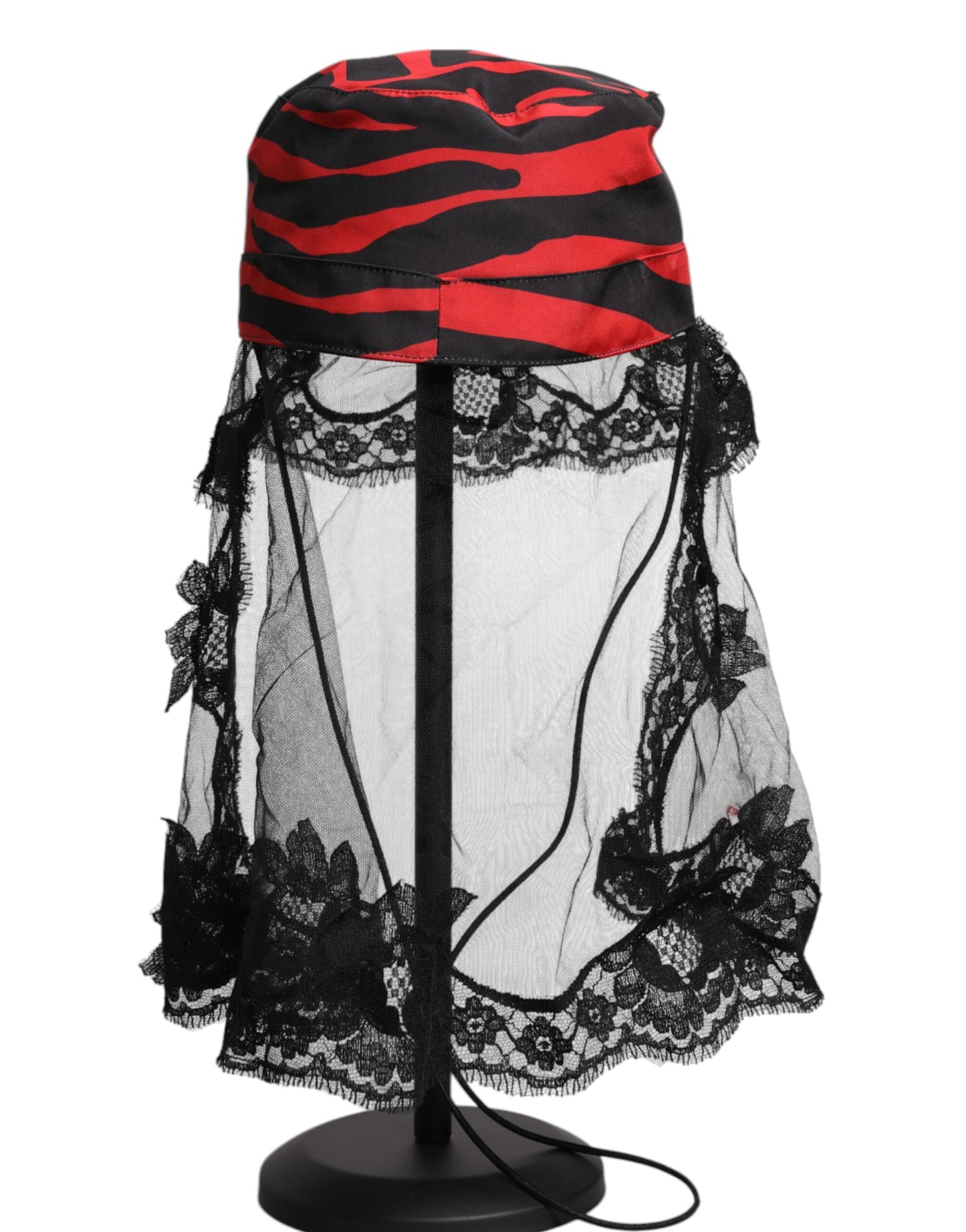 Chapeau bob en tulle et dentelle à rayures noires et rouges Dolce & Gabbana