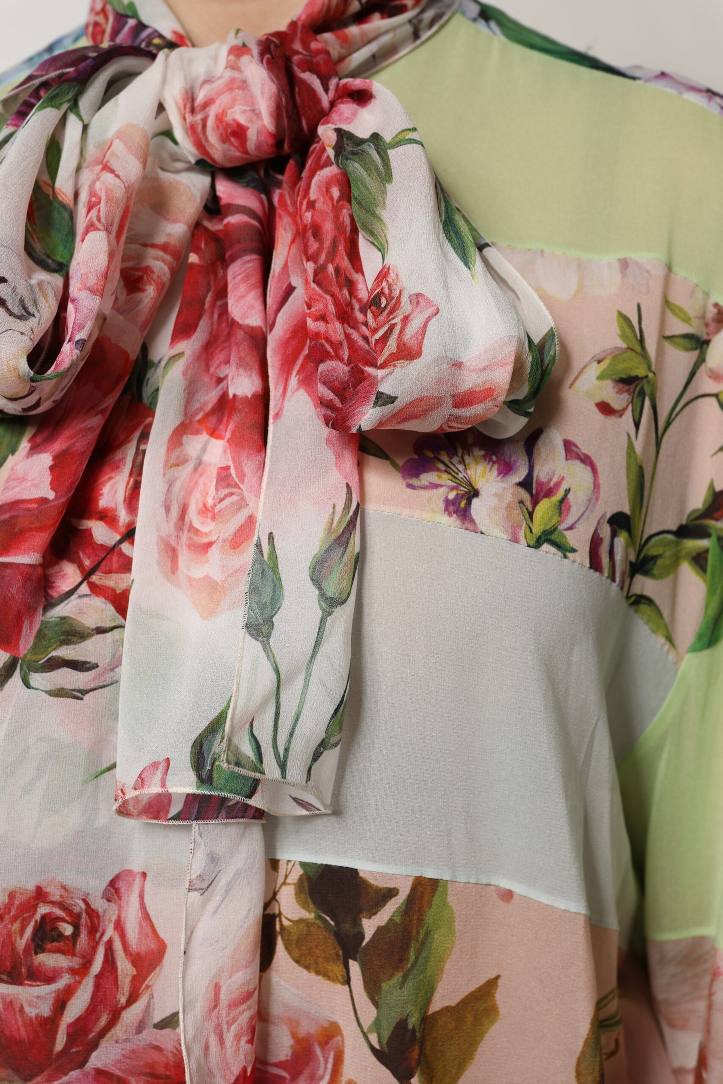 Dolce & Gabbana Haut à manches longues en patchwork floral multicolore