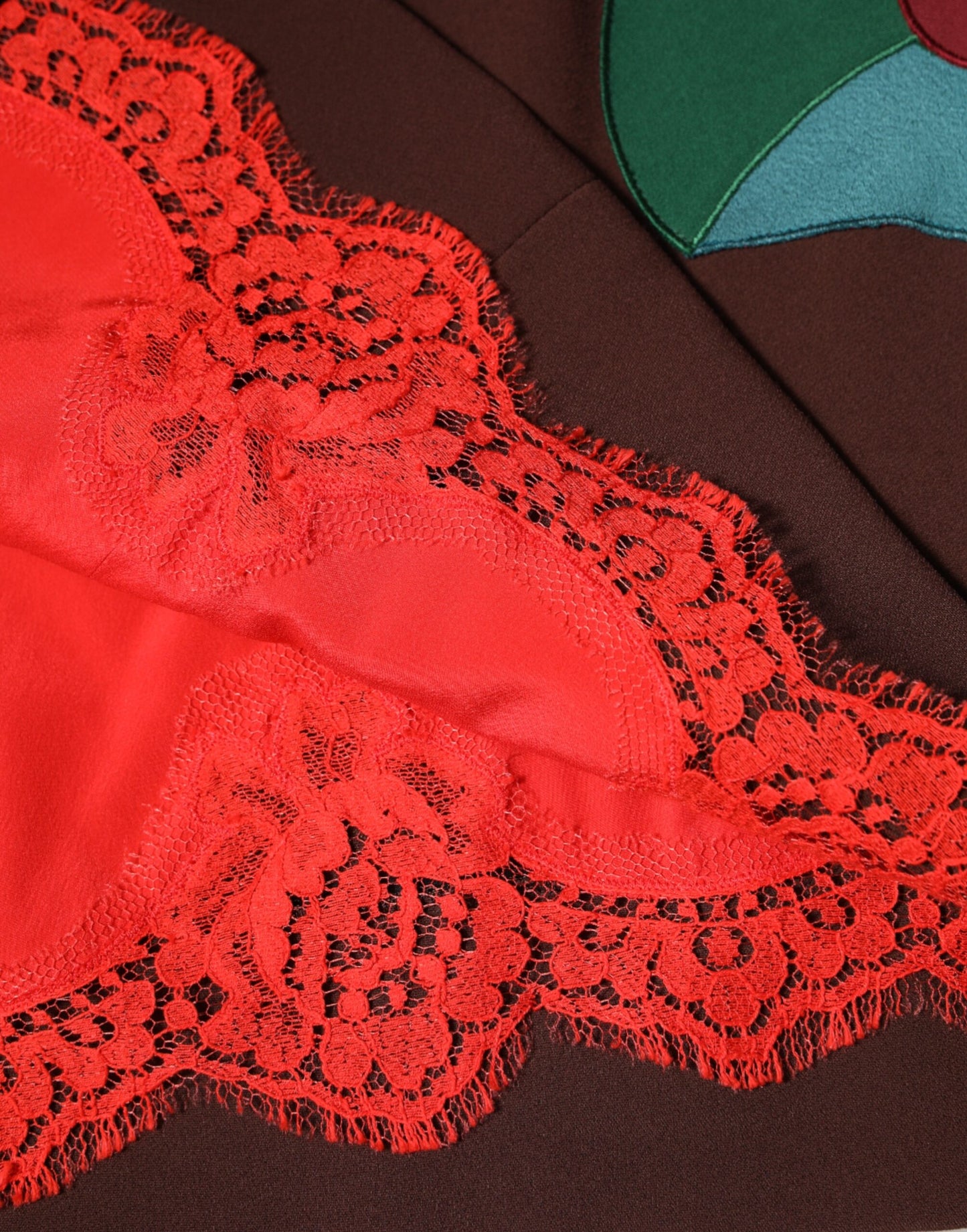Jupe taille haute fendue sur le côté à motif floral marron Dolce & Gabbana
