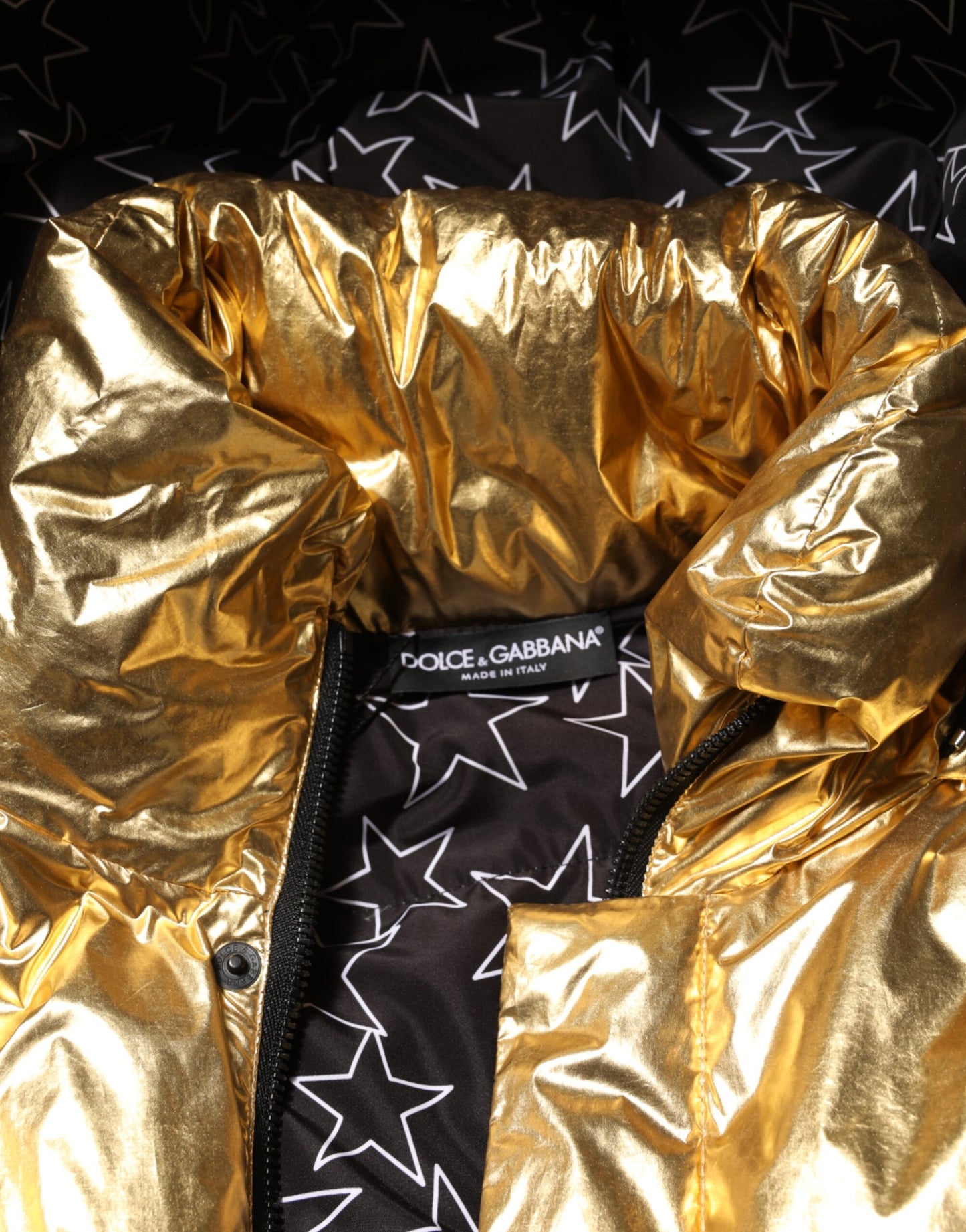 Dolce & Gabbana Doudoune matelassée à capuche dorée et fermeture éclair intégrale