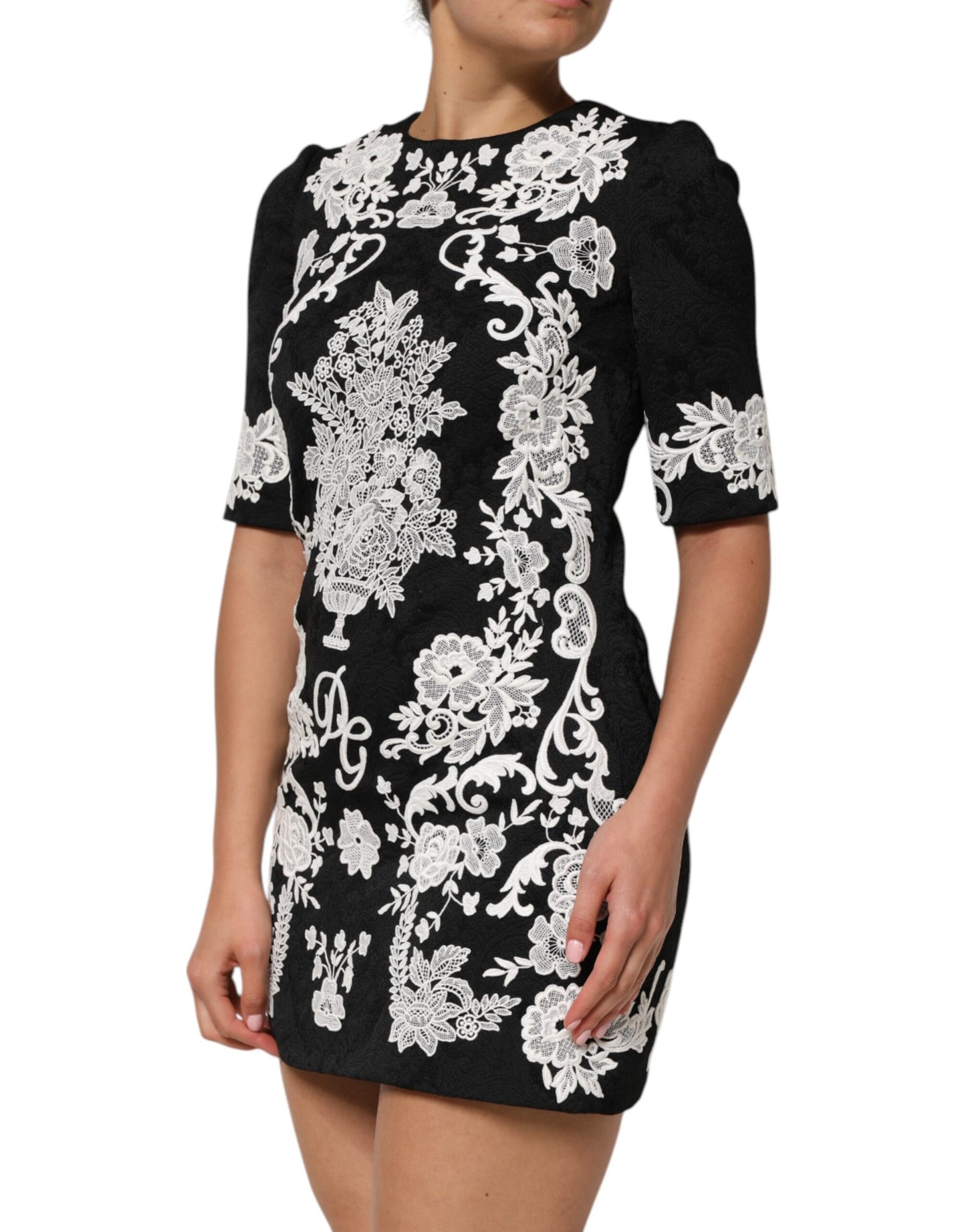 Robe trapèze à manches courtes et bordure en dentelle noire Dolce & Gabbana