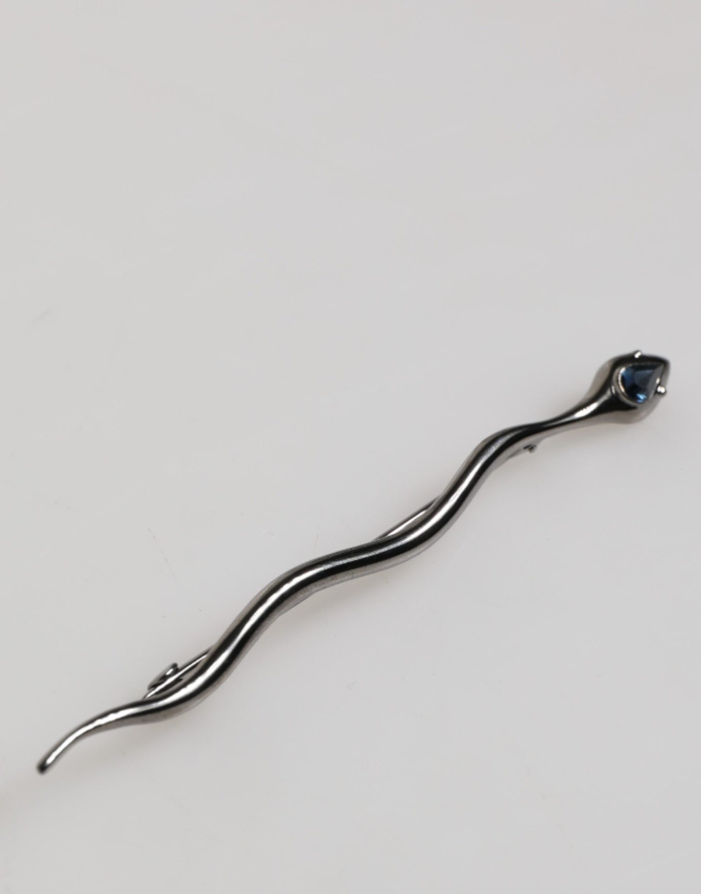 Dolce & Gabbana Black Brass Crystal Spilla Serpente Mens Brooch Pin