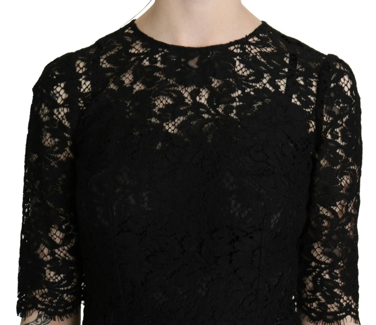 Robe fourreau en dentelle florale noire Dolce & Gabbana, longueur genou