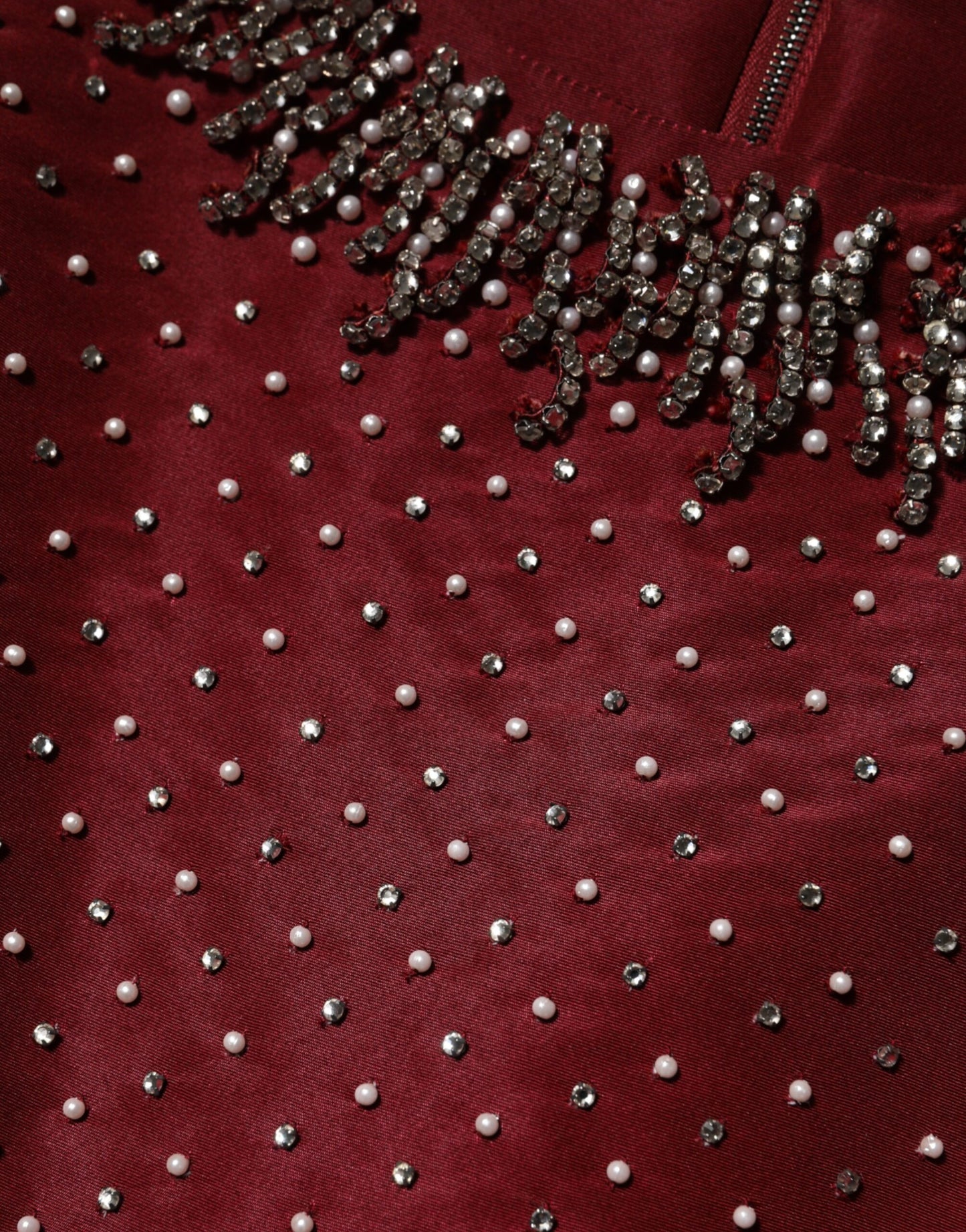 Robe de soirée en soie bordeaux à perles Dolce & Gabbana