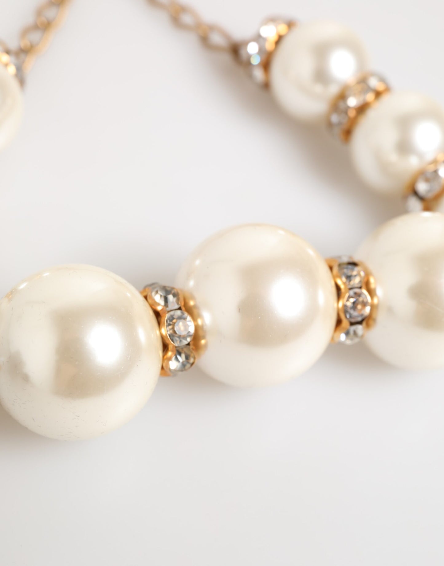 Collier Dolce & Gabbana en laiton doré et perles artificielles en cristal