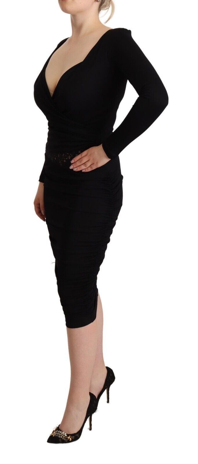 GF Ferre – Schwarzes, langärmliges Midikleid mit herzförmigem Ausschnitt