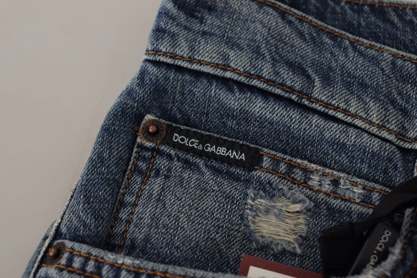 Pantalon en jean Dolce &amp; Gabbana bleu denim avec patch logo cœur baroque