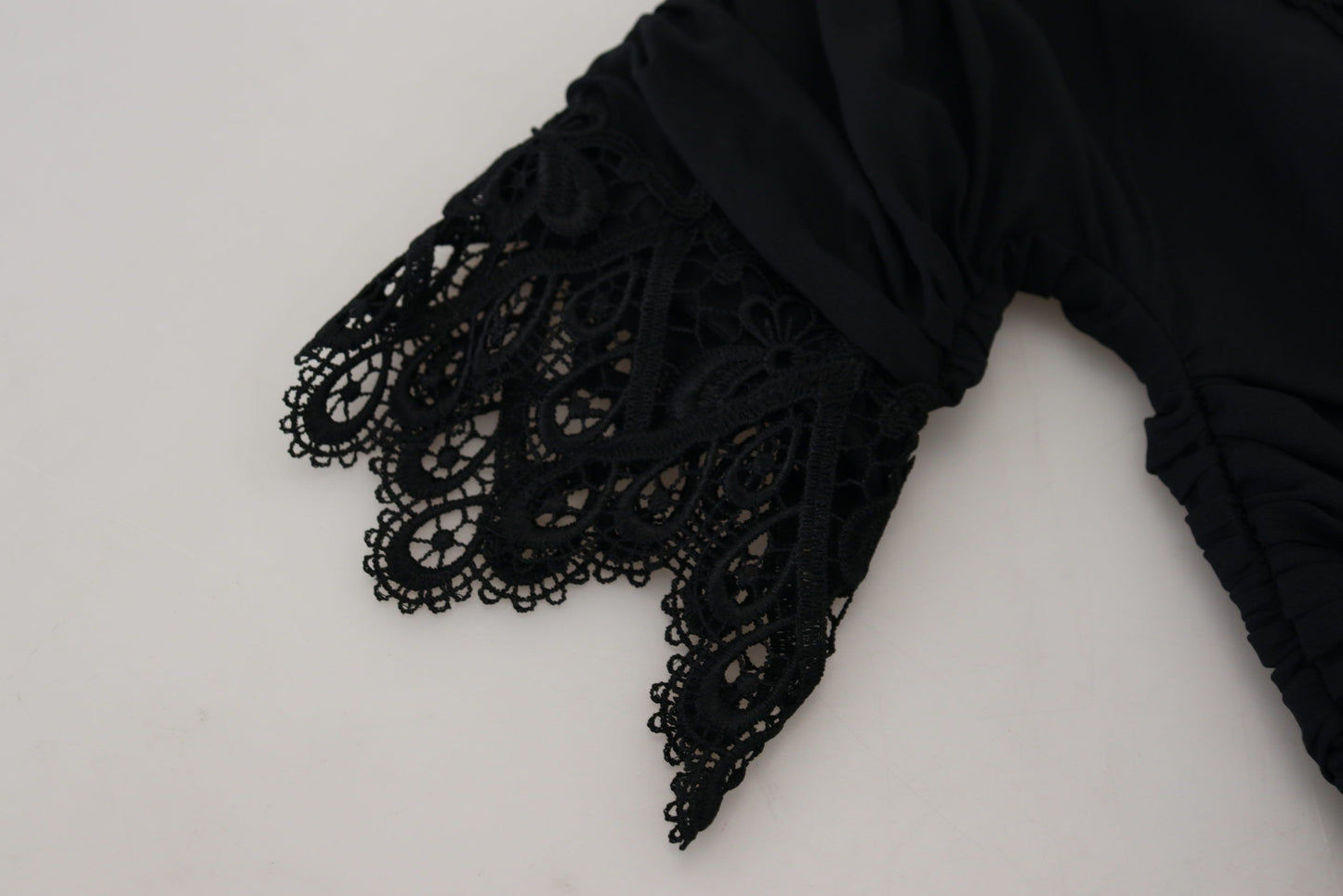 Robe fourreau mi-longue moulante en soie et dentelle noire Dolce &amp; Gabbana