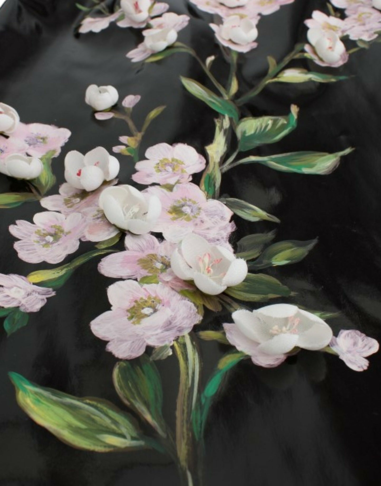 Robe noire vernie à fleurs peinte à la main Dolce &amp; Gabbana