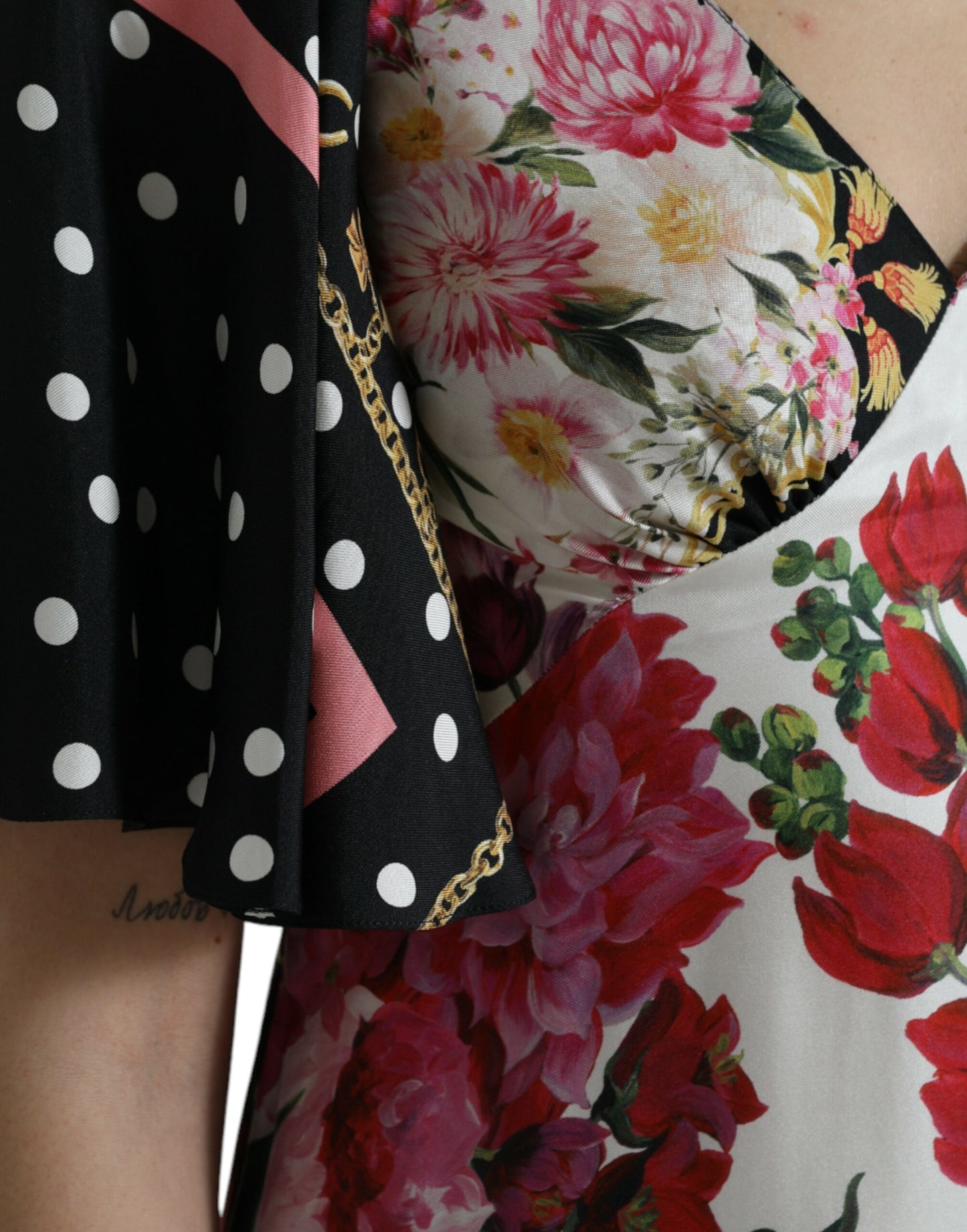 Robe longue en sergé de soie à imprimé floral multicolore Dolce &amp; Gabbana