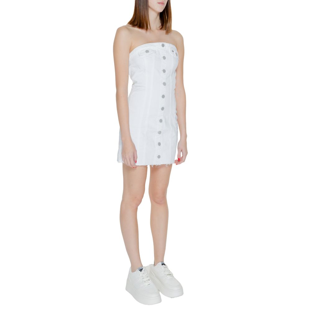 Short Tommy Hilfiger Jeans en coton recyclé blanc