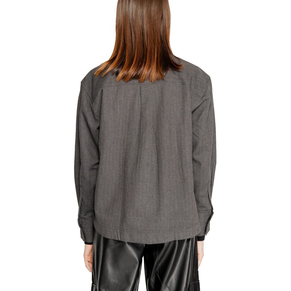 Chemise noire en coton recyclé Jacqueline De Yong