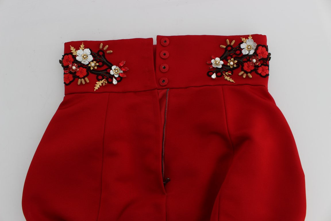 Dolce &amp; Gabbana Rote Seidenshorts mit Kristallrosen 