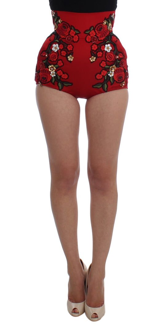 Short Dolce &amp; Gabbana en soie rouge à imprimé roses de Sicile 