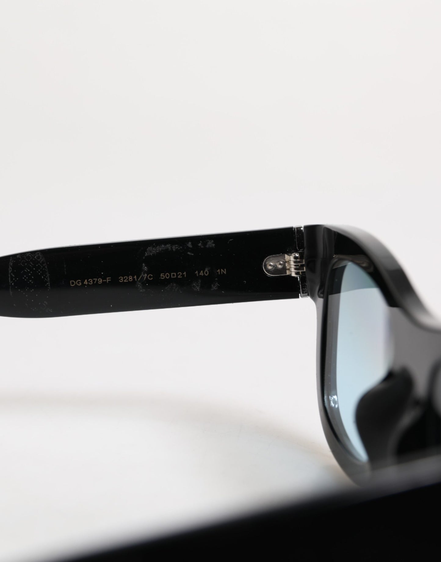 Lunettes de soleil Dolce &amp; Gabbana DG2215K en métal marbré bleu et noir